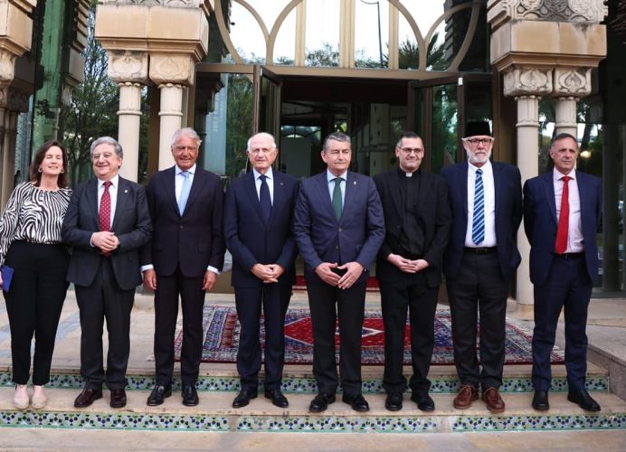 Une délégation marocaine de haut niveau Présidée par M. André Azoulay participe au forum international pour renforcer le rapprochement entre les cultures et les civilisations à Séville
