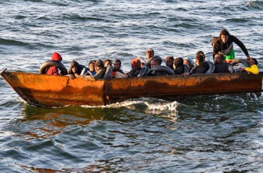 Tunisie : 238 migrants clandestins secourus au large de la mer