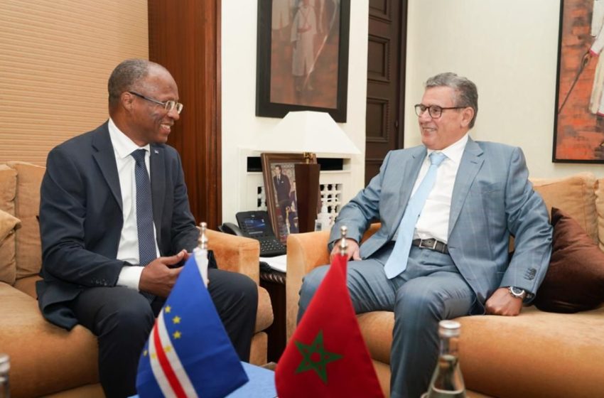 Le Chef du gouvernement s’entretientnt avec le Premier ministre de la République de Cabo Verde