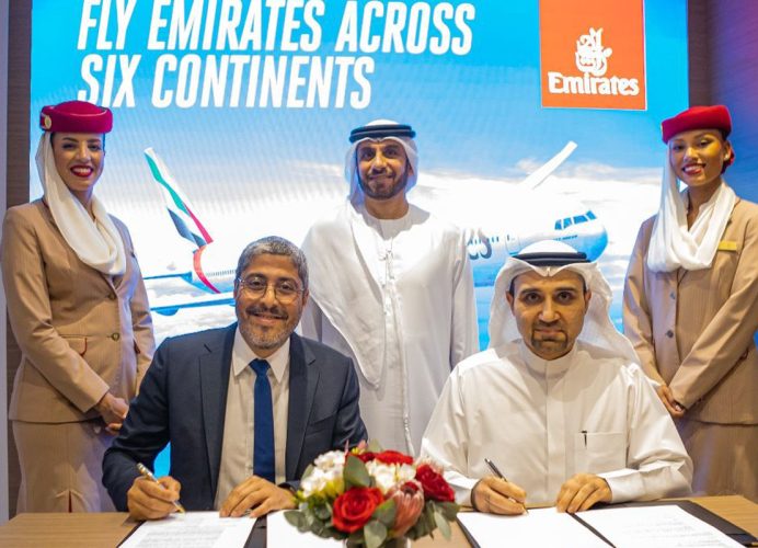 L’ONMT signe à Dubaï un accord de partenariat avec Emirates Airlines pour renforcer le flux de touristes vers le Maroc