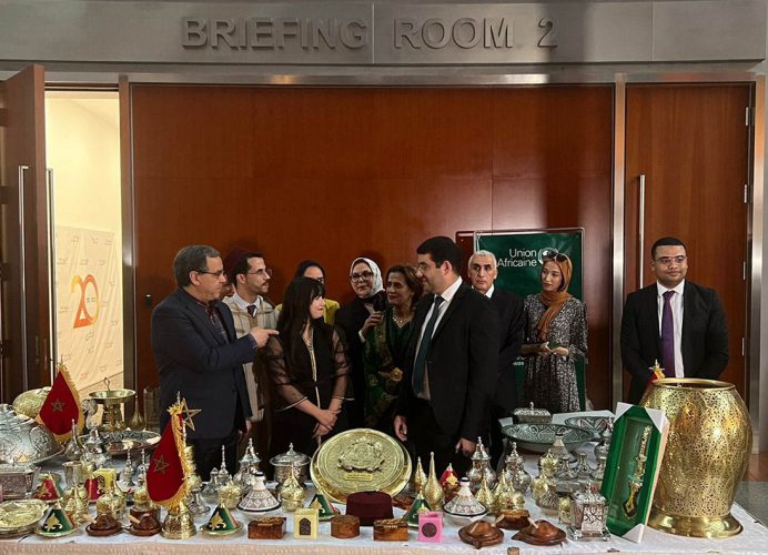 M. Mohamed Mehdi Bensaid s’entretient avec le ministre libyen de la Jeunesse de la coopération bilatérale à Addis-Abeba