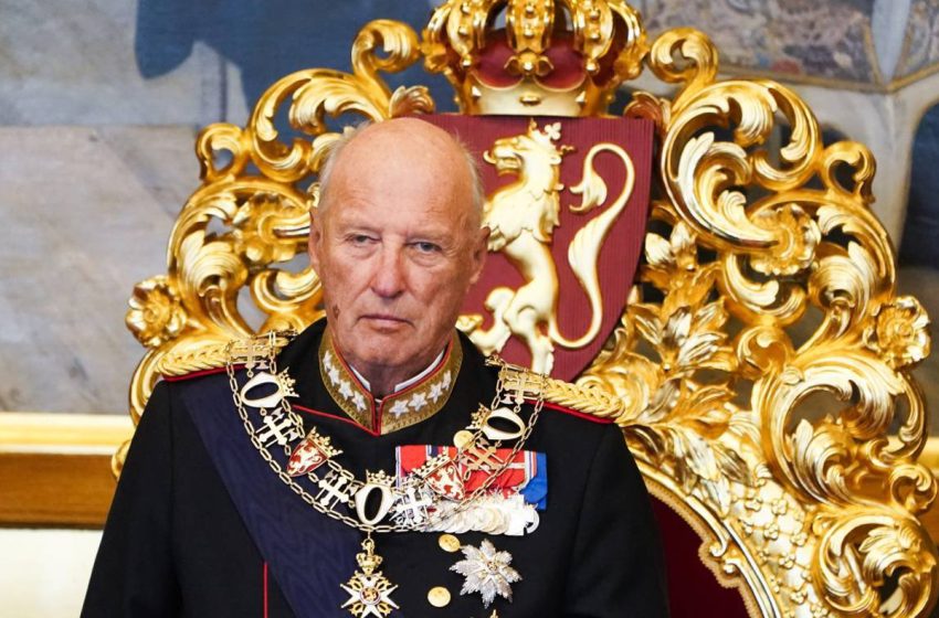 Le roi Harald V de Norvège hospitalisé en raison d’une