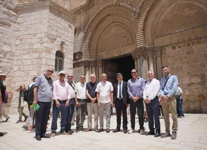 Une délégation marocaine spécialisée dans l’architecture archéologique en visite à Al-Qods