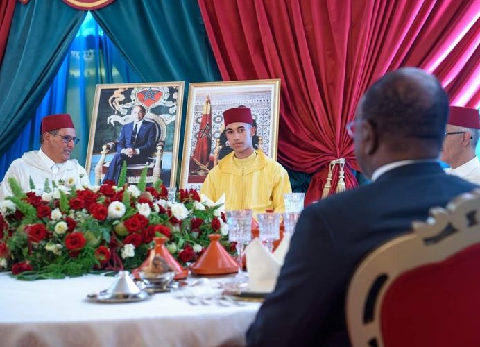 SAR le Prince Héritier Moulay El Hassan préside à Tétouan un déjeuner offert par le chef du gouvernement à l’occasion de la Fête du Trône