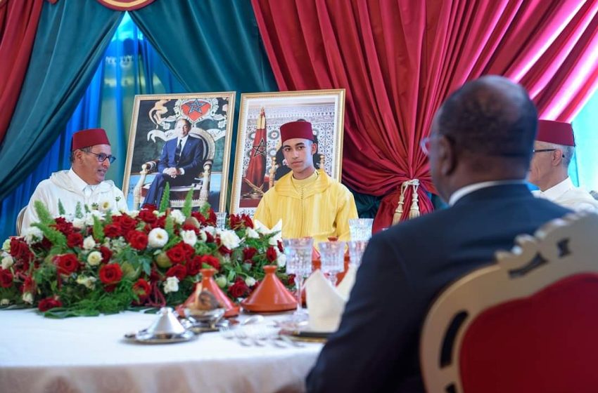  SAR le Prince Héritier Moulay El Hassan préside à Tétouan un déjeuner offert par le chef du gouvernement à l’occasion de la Fête du Trône