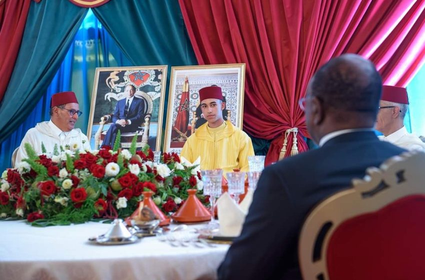 SAR le Prince Héritier Moulay El Hassan préside à Tétouan un déjeuner offert par le chef du gouvernement à l’occasion de la Fête du Trône