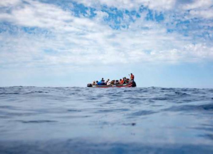 Interception au niveau du littoral de Dakhla d’une pirogue avec à son bord 130 candidats sénégalais à la migration irrégulière
