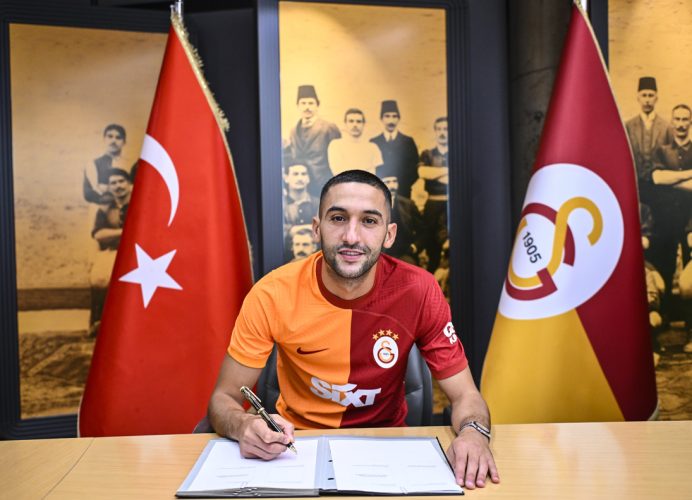 Hakim Ziyech rejoint officiellement le club turc Galatasaray