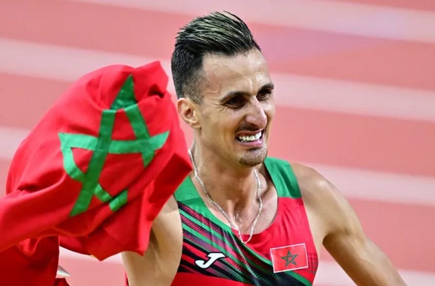  Mondiaux d’athlétisme Budapest-2023 : Soufiane El Bakkali dédie sa médaille d’or à SM le Roi Mohammed VI