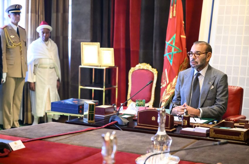  SM le Roi Mohammed VI préside une réunion de travail consacrée au programme de reconstruction des régions sinistrées par le séisme d’Al Haouz
