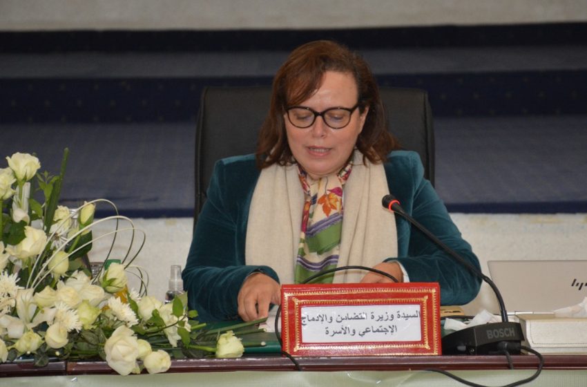  Mme Hayar : Le ministère fermement engagé à enrichir le débat sur le Code de la famille