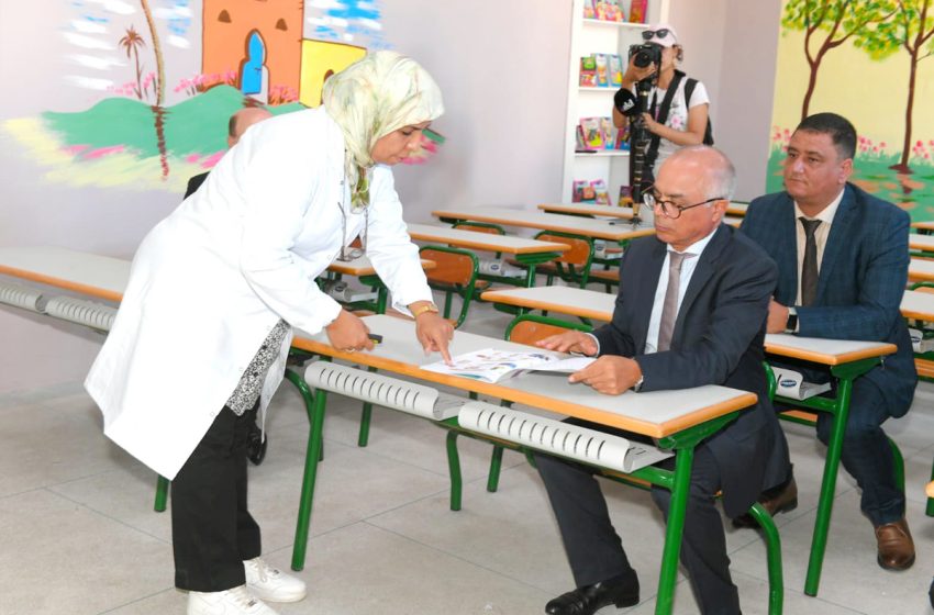  Kénitra: M. Chakib Benmoussa s’informe des préparatifs de la nouvelle rentrée scolaire