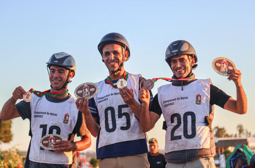 Championnat du Maroc d’endurance 2023: le caporal-chef Ali Annouz remporte l’épreuve de 120 km libre
