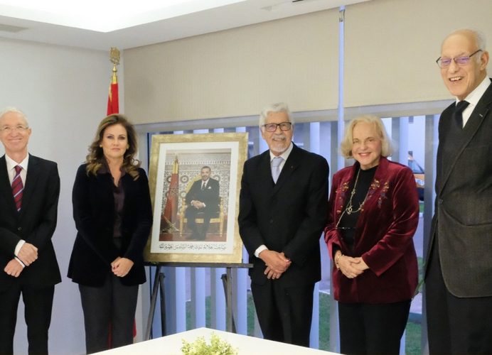 Son Altesse la Princesse Lalla Zineb reçoit une délégation de l’association Al Hayat Chaînes de Vie