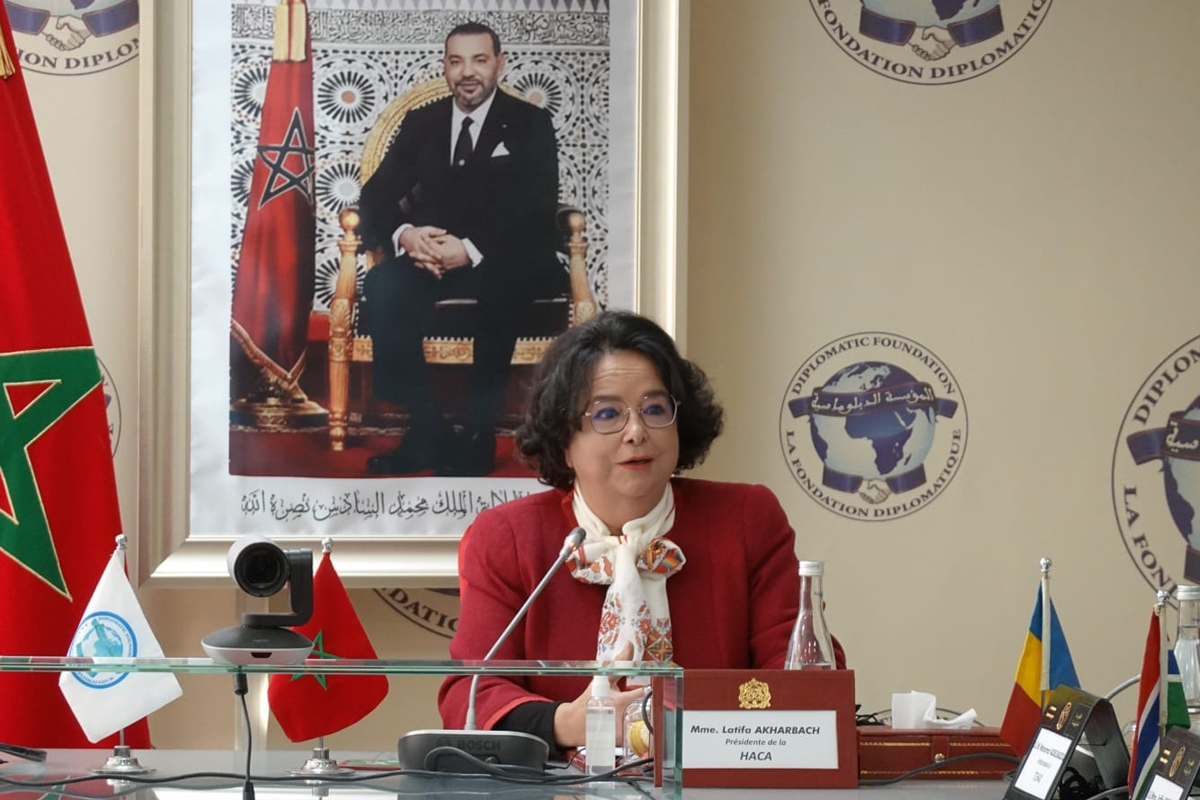 Fès: Mme Akharbach alerte sur l’ampleur et l’impact de la désinformation, un fléau universel