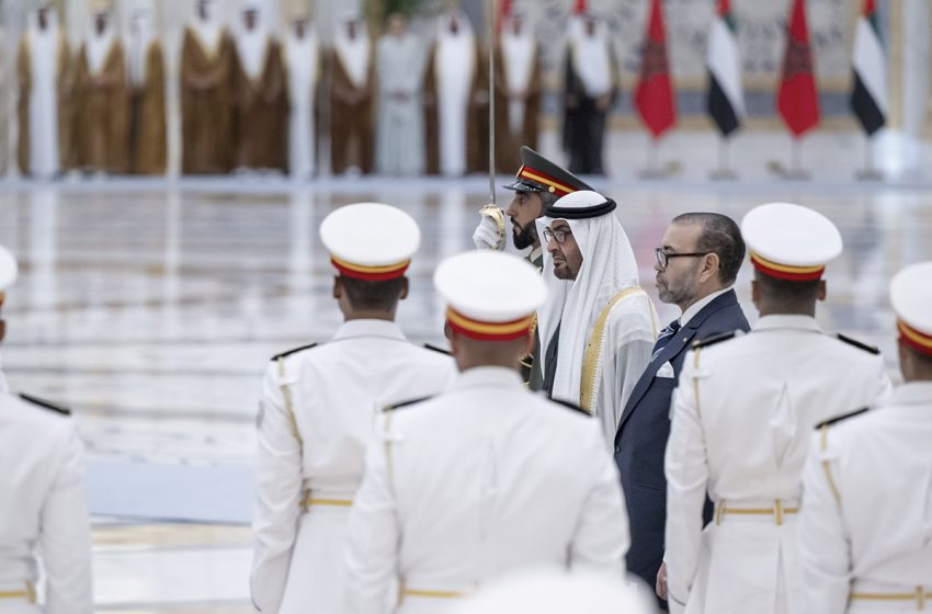 Un accueil officiel réservé à Sa Majesté le Roi Mohammed VI par le Président de l’Etat des Emirats Arabes Unis