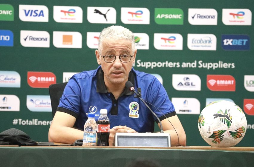  La Fédération tanzanienne de football fustige les déclarations “provocatrices” de l’entraîneur algérien Adel Amrouche à l’égard de la FRMF