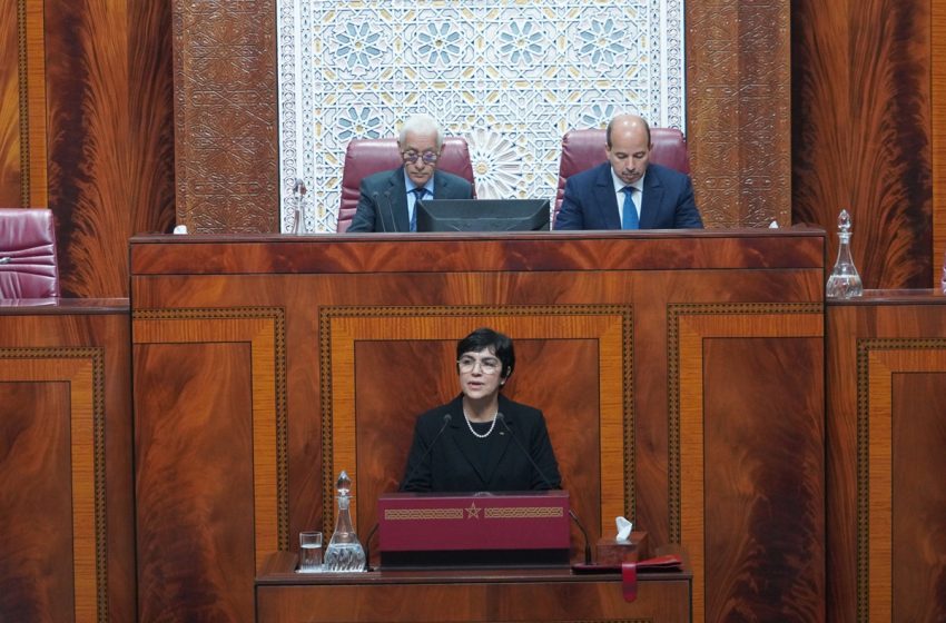 Zineb El Adaoui présente devant le Parlement le progrès réalisé dans cinq grands chantiers de réforme