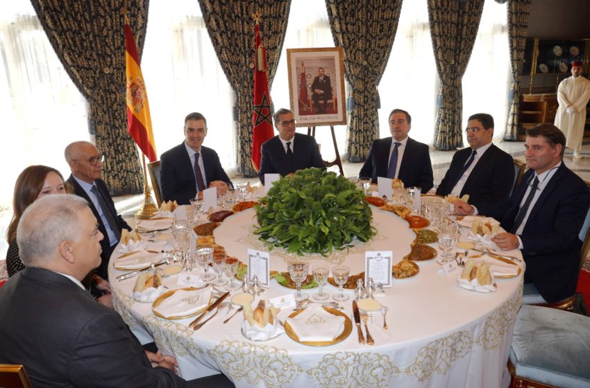  SM le Roi offre un déjeuner en l’honneur du Président du gouvernement espagnol