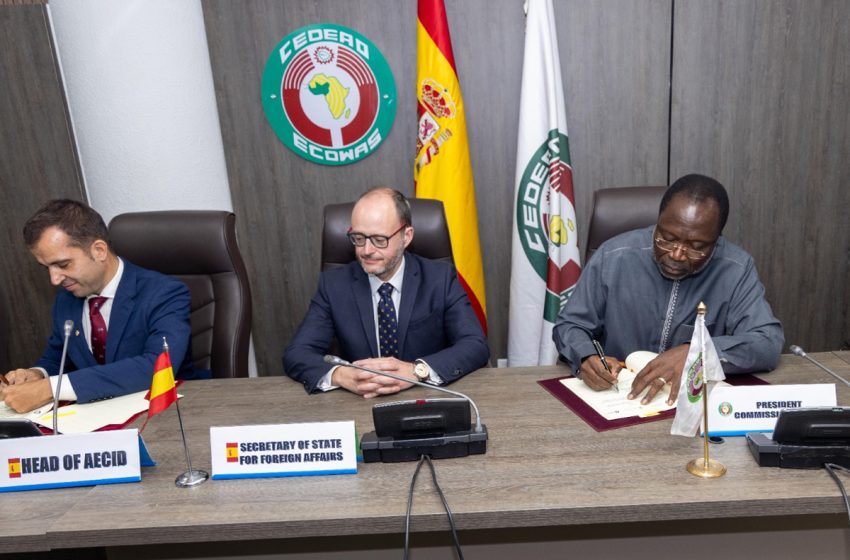 La CEDEAO et l’Espagne signent un protocole d’accord de 2,5