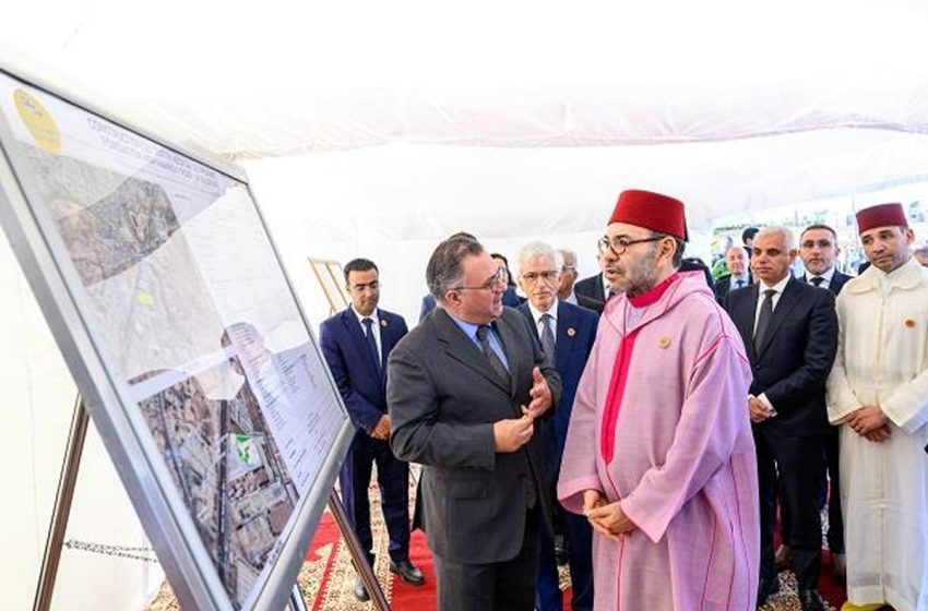 SM le Roi pose à Casablanca la première pierre d’un