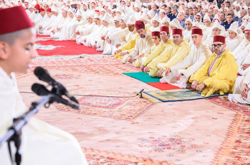 SM le Roi, Amir Al-Mouminine, préside à la mosquée Hassan II à Casablanca une veillée religieuse en commémoration de Laylat Al-Qadr bénie