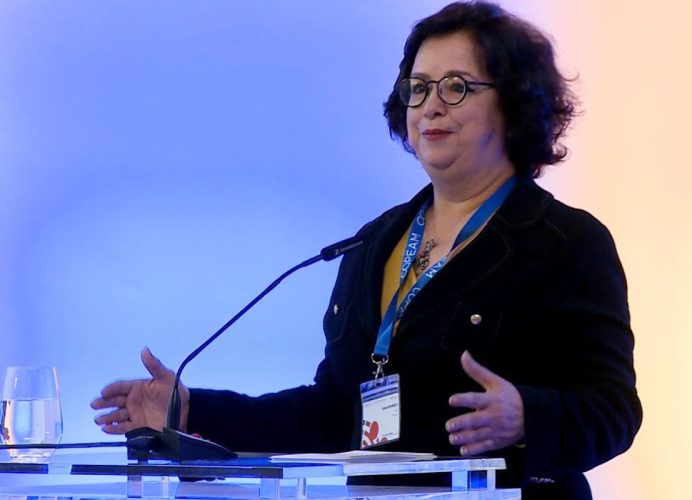 Latifa Akharbach: Les droits en ligne, une nouvelle génération de droits humains à défendre au bénéfice de tous les citoyens du monde