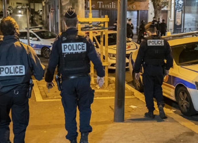 France: un mort et plusieurs blessés dans une fusillade en région parisienne