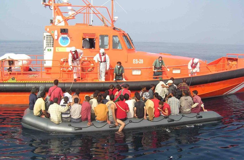 Espagne : interception de 18 migrants clandestins algériens, deux passeurs