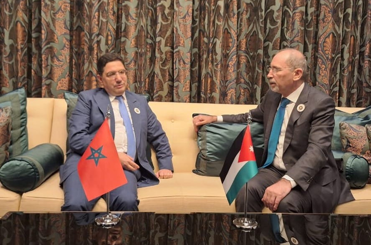 Sommet arabe 2024: Entretiens à Manama de M. Bourita avec le vice-Premier ministre et ministre jordanien des AE