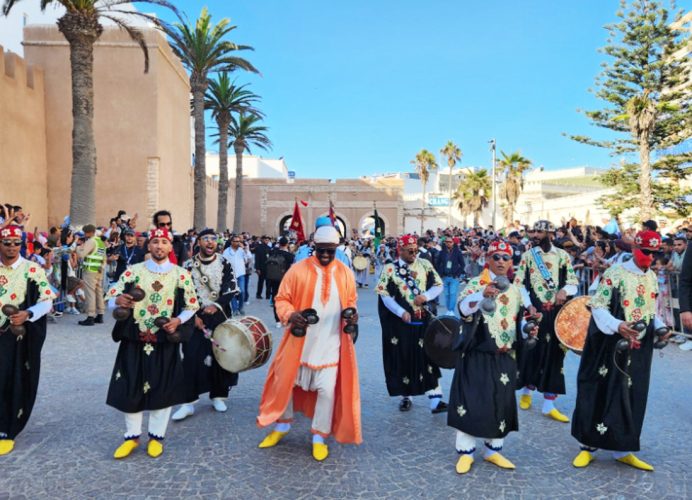 Festival Gnaoua d’Essaouira: la fusion des styles Gnaoua, Flamenco, Batucada et Zaouli, un véritable hymne au métissage culturel