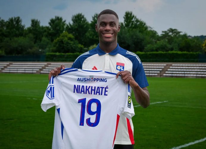 Mercato: le Sénégalais Moussa Niakhaté signe à Lyon