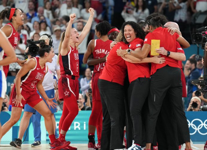 Basket: les Américaines championnes olympiques face à la France