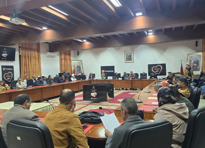 Fondation Orange Maroc: Remise de matériel numérique à une école à M’diq