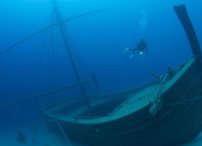 Localisation le long des côtes du Sud marocain des sites de neuf navires coulés durant la 1ère guerre mondiale