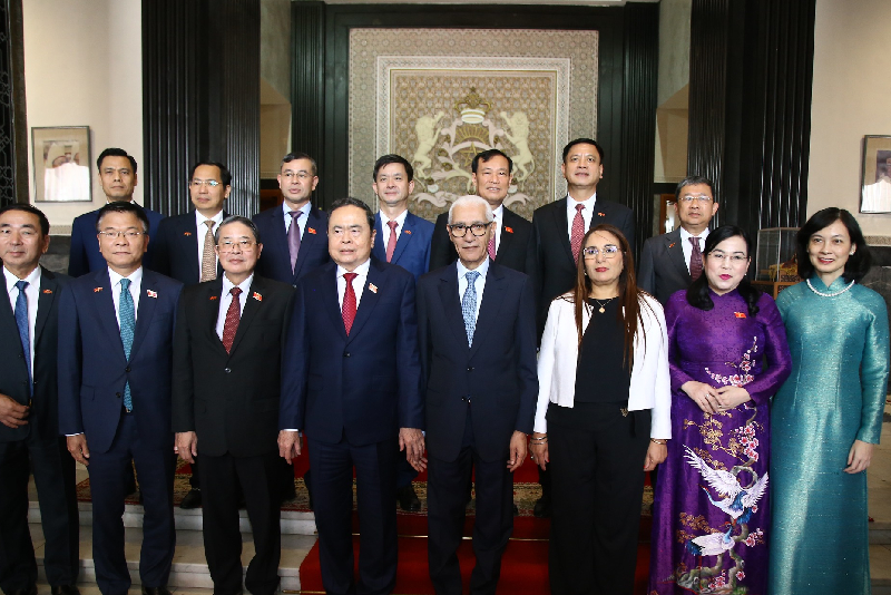 M. Talbi El Alami s’entretient avec le président de l’Assemblée nationale du Vietnam