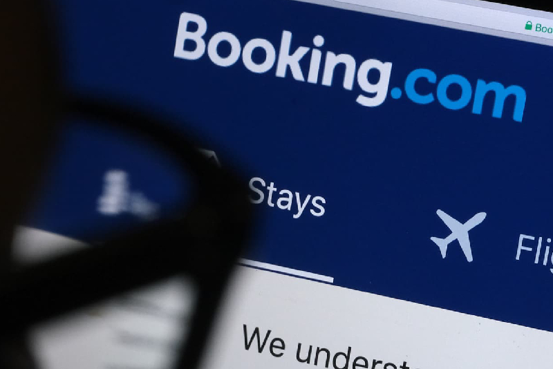 Plus de 10.000 hôtels européens réclament une indemnisation à Booking