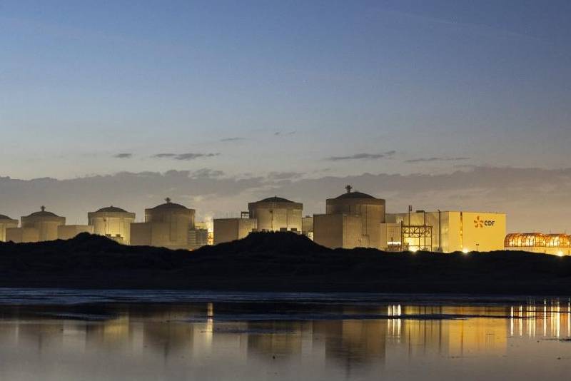France: des unités d’une centrale nucléaire à l’arrêt à cause de méduses