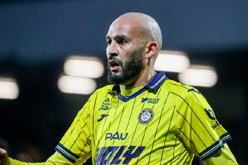 L’attaquant international Khalid Boutaïb s’engage avec le KACM