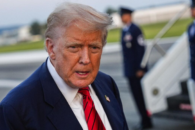Trump s’envole vers l’Alaska à la rencontre de Poutine