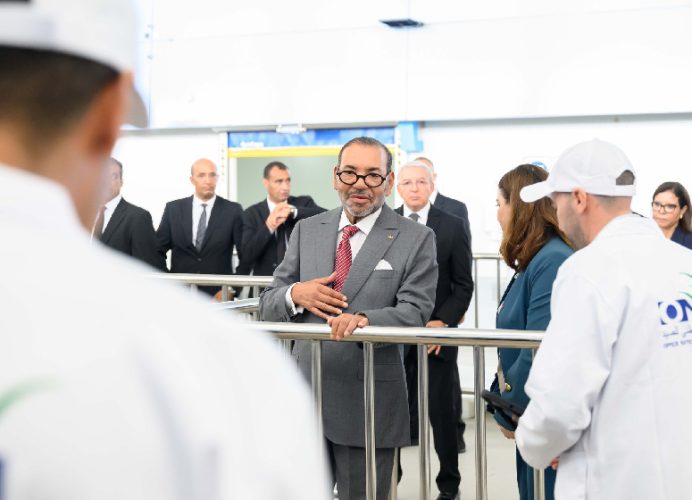 SM le Roi inaugure et visite plusieurs projets d’envergure inscrits dans le cadre de la restructuration et du développement du Complexe portuaire de Casablanca