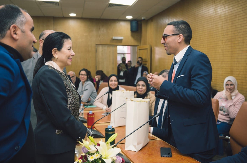  L’intégration des personnes en situation de handicap est nécessaire pour enrichir les ressources humaines des administrations (Mme Seghrouchni)