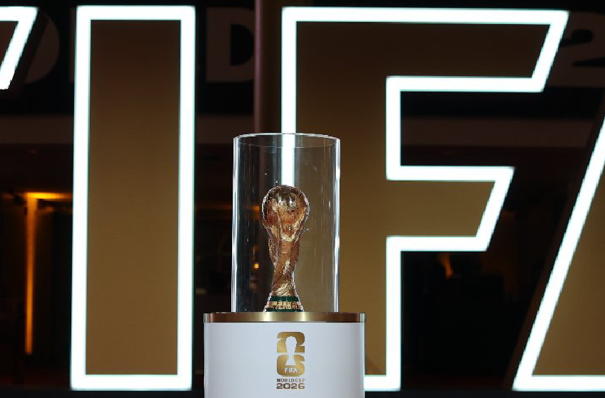 Le Trophée de la Coupe du Monde 2026 fait escale