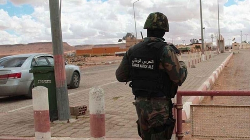 اعتقال تعسفي لمغاربة داخل مركز أمن جزائري