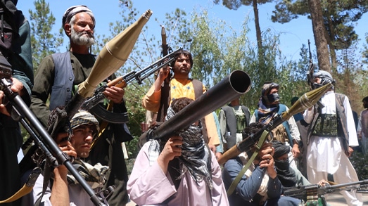 طالبان تُطمئن النساء والصحافة