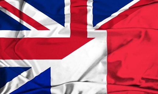 فرنسا تنتقد قواعد السفر البريطانية وتعتبرها “سياسة”