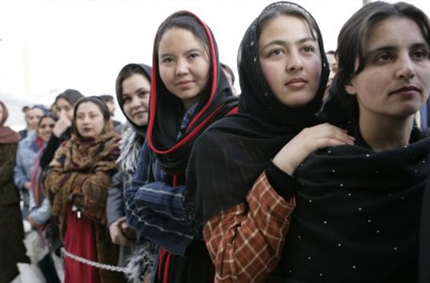  طالبان:الحركة لن تتراجع عن قرار  السماح للإناث في متابعة الدراسة الجامعية