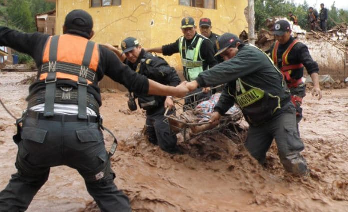 ثلاثة قتلى في فيضانات بالجزائر