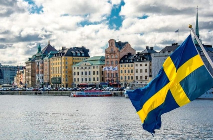  السويد تلغي معظم قيود كورونا بعد تلقيح أكثر من %76 من سكانها