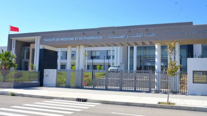  أطباء المستقبل يطالبون بافتتاح عاجل لمستشفى طنجة الجامعي